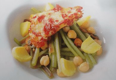 borrajas-con-garbanzos-fritos-y-crujiente-de-jamon